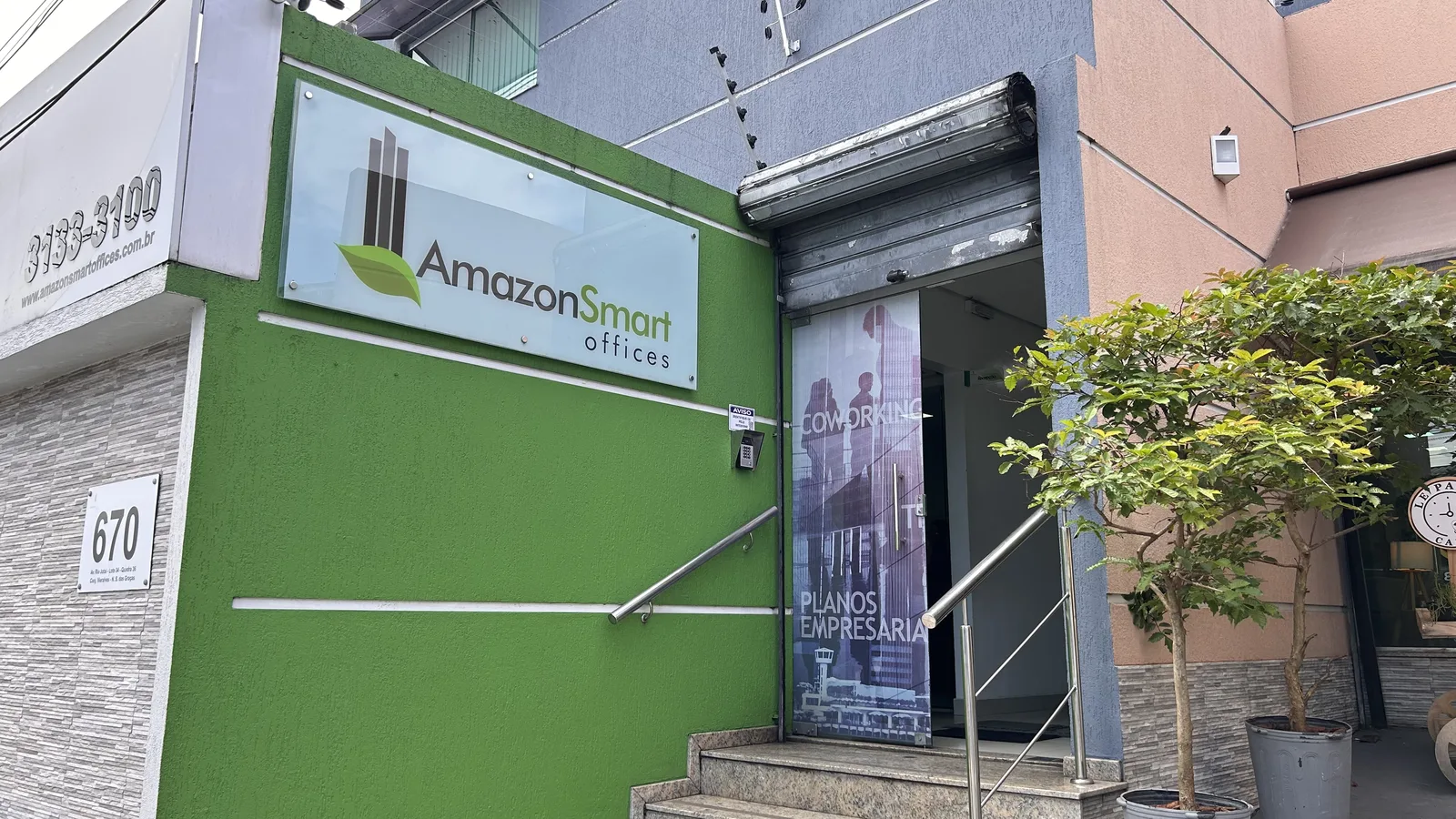 Fachada da Smart Offices no Vieiralves